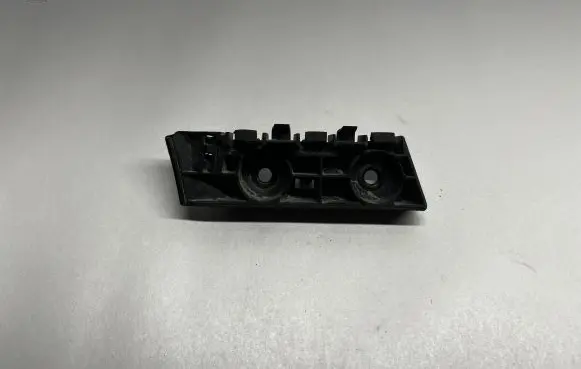 Ford Mustang VI Front bumper mounting bracket FR3B17D958AE