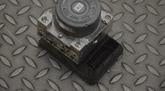BMW 4 F32 F33 ABS Pump 6891612 6891611