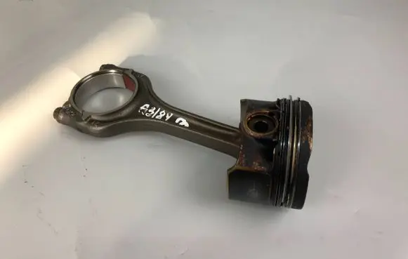 Audi A3 8Y Piston with connecting rod 05EAB 030321 162510