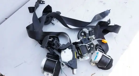 Ford B-MAX Front seatbelt PASYBEZPIECZESTWA