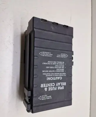 Chrysler Grand Voyager IV Fuse module 04869204AM B080082U 23417G