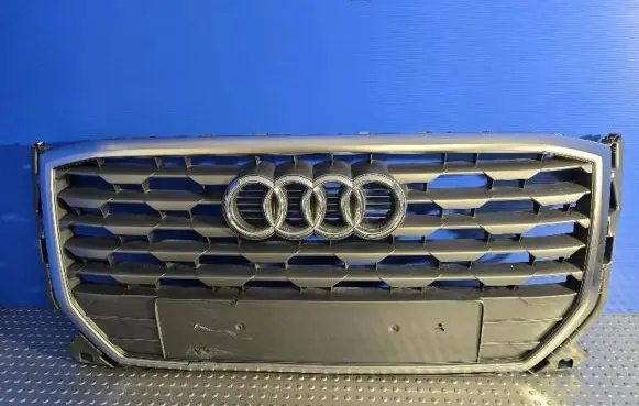 Audi Q2 - Front bumper upper radiator grill 81A853651