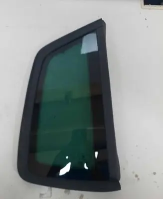 Volkswagen Golf VII Rear side window 43R001595 E000211