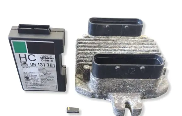 Opel Astra G Engine ECU kit and lock set 09355919 09131781 5WK4763