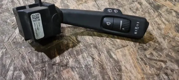 Volvo V70 Wiper control stalk 31275360