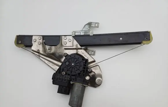 Audi A6 S6 C5 4B Rear door window regulator with motor 4B0839397B 0130821784