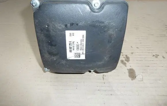Audi A8 S8 D2 4D ABS Pump 0265960423T