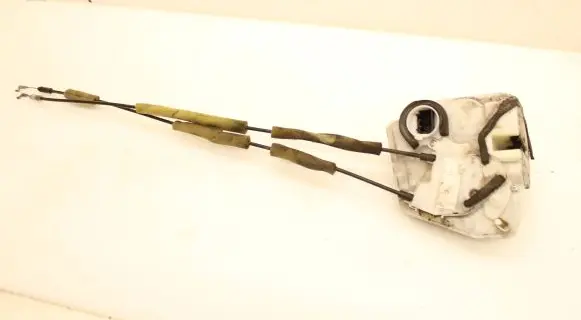 Mazda 6 Front door lock 8B18B0440