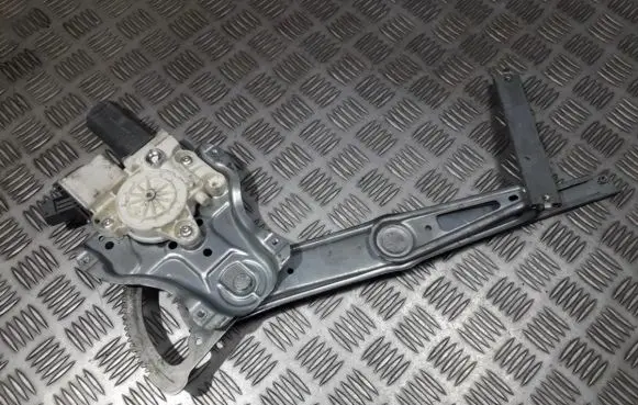 Toyota Avensis T250 Sliding door window regulator with motor
