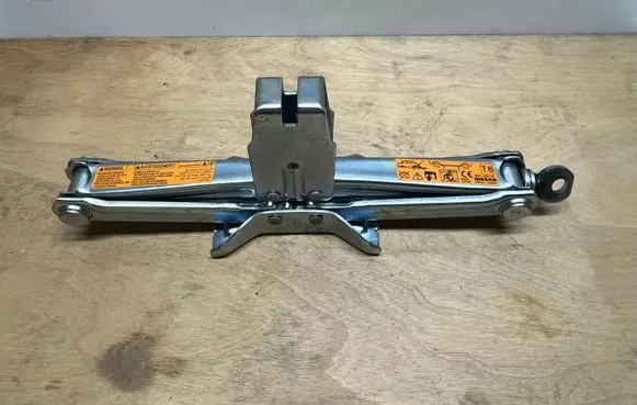 Nissan Qashqai Lift Jack 99550EQ56C