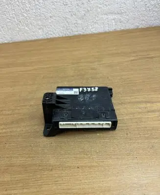 Toyota Prius+ (ZVW40) Other control units/modules 8865047400 1778002781
