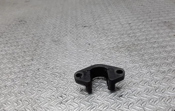 BMW 5 E39 Fuel Injector clamp holder