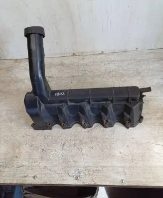 Mercedes-Benz A W168 Rocker cam cover A1660100230