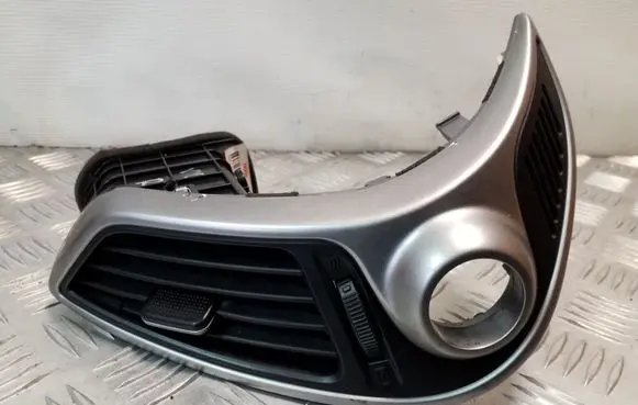 Dash center air vent grill