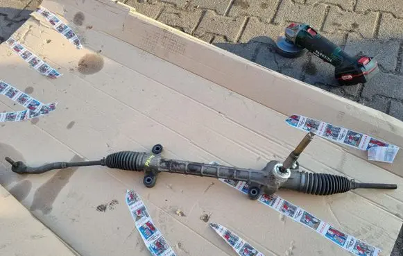 Toyota Prius (XW20) Steering rack 