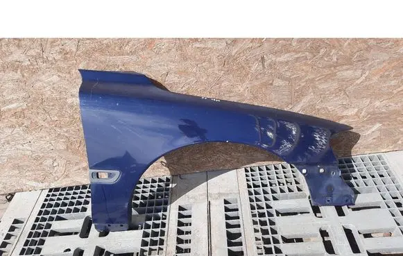 Volvo V70 Fender