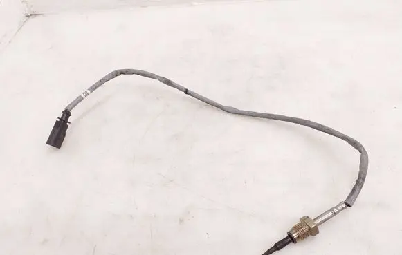 Volkswagen Amarok Exhaust gas temperature sensor 059906088DA