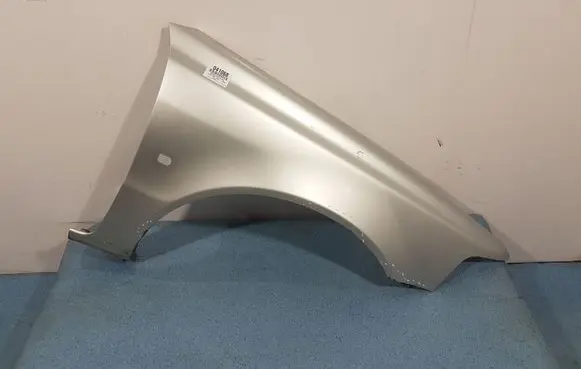 Volvo S40, V40 Fender