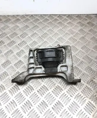 Ford Focus Engine mount bracket 3M516F012BH 123251030 26015