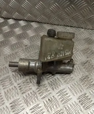 Mercedes-Benz E W124 Master brake cylinder