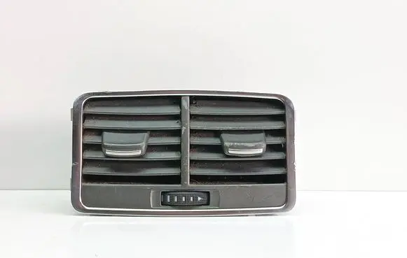 Rear air vent grill