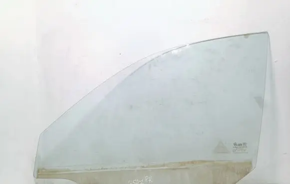 Hyundai Elantra Front door window glass four-door AS2