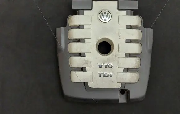 Volkswagen Touareg I Engine cover (trim) 07Z103935H 07Z103935