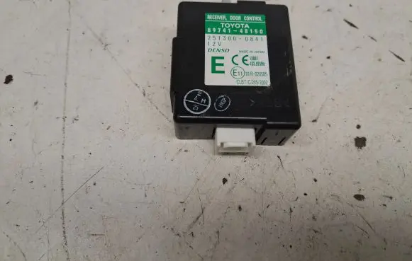 Lexus RX 330 - 350 - 400H Door control unit/module 8974148150