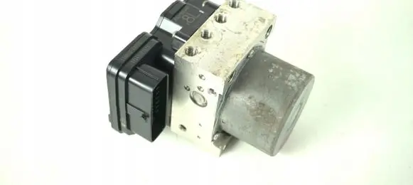 Toyota Hilux (N50, N60, N70) ABS Pump 44540-71590 116040-48230