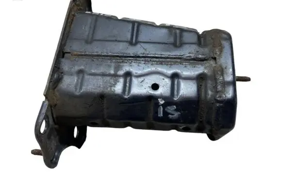 Lexus IS 220D-250-350 Front bumper mounting bracket