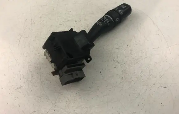KIA Sportage Indicator stalk 621W05200