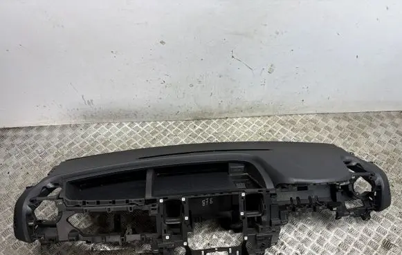 Opel Vivaro Dashboard 
