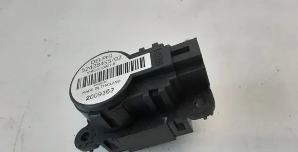 Opel Insignia A Air flap motor/actuator 52428455 VHB3030021B