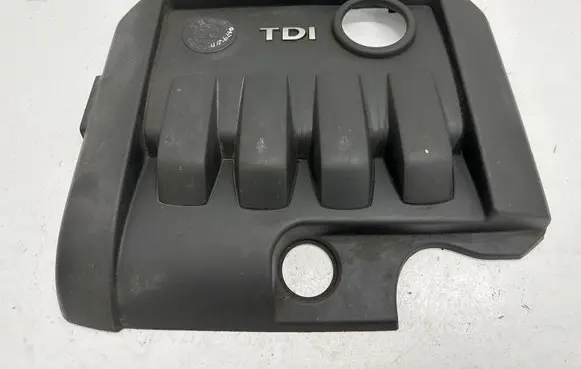Skoda Octavia Mk2 (1Z) Engine cover (trim) 03G103925K