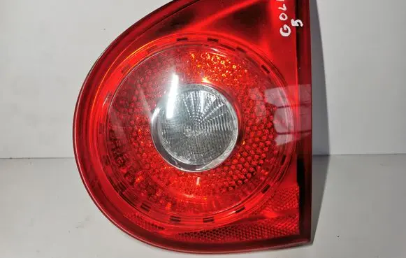 Volkswagen Golf V Tailgate rear/tail lights 1K6945094E