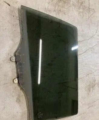 Rear door window glass