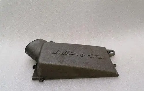 Mercedes-Benz C W204 Engine cover (trim) A1560900401