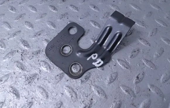 Jaguar I-Pace Fender mounting bracket J9D316290AC