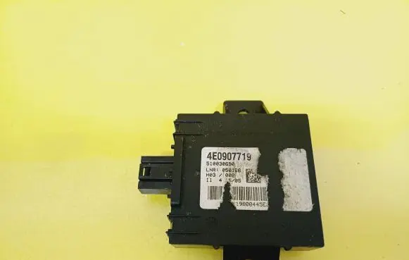 Audi A8 S8 D3 4E Alarm control unit/module 4E0907719