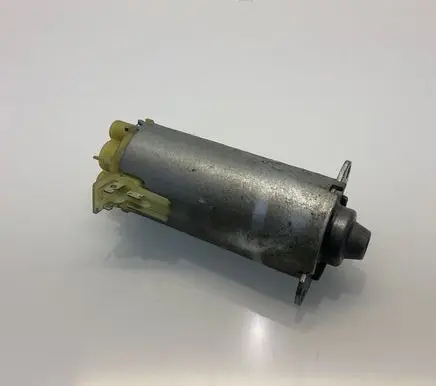 Mercedes-Benz S W221 Seat adjustment motor A2208204942 0130002580 901748101