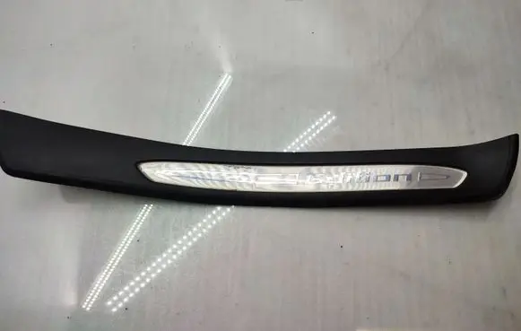 BMW 5 E60 E61 Rear sill trim cover 7898148