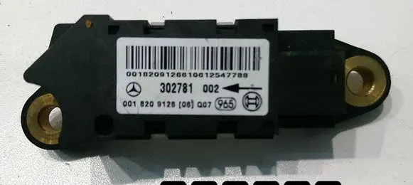 Mercedes-Benz CLS C219 Camshaft speed sensor 0018209126