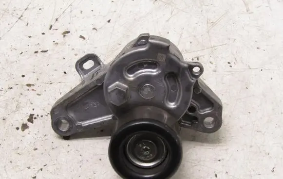 Suzuki SX4 S-Cross Timing belt tensioner 832201220004