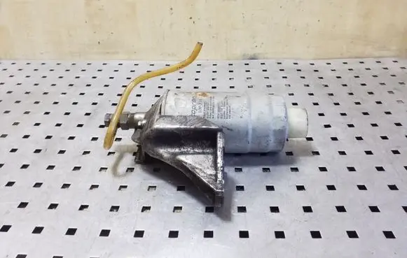 Audi A6 S6 C4 4A Fuel filter bracket/mount holder 074127445