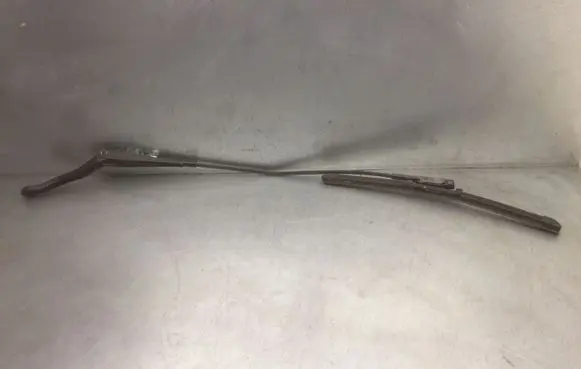 Opel Corsa D Windshield/front glass wiper blade 13182326