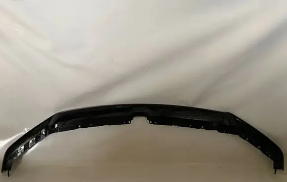 Dodge RAM Front bumper upper radiator grill 68335015AG
