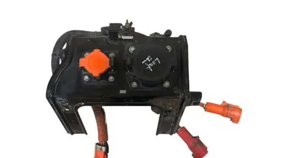 Nissan Leaf I (ZE0) Electric car charge socket 