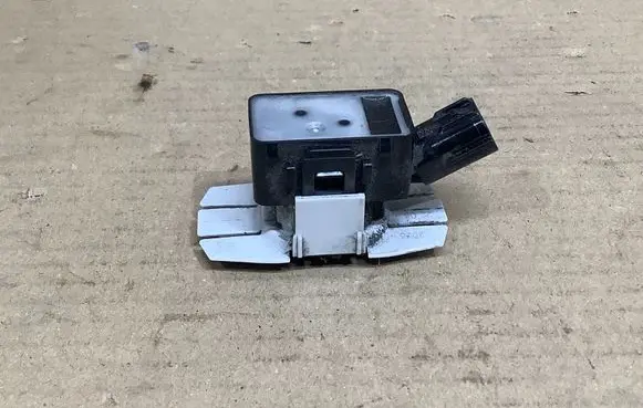 Lexus ES VII XZ10 Parking PDC sensor 8934133220 1885000901