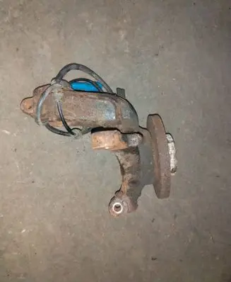 Peugeot 2008 I Front wheel hub