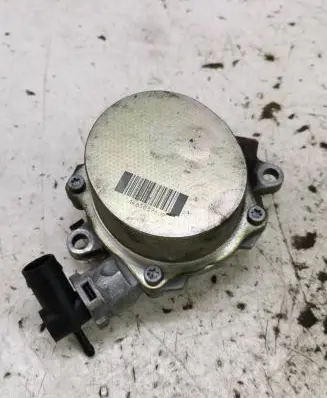 Renault Megane III Vacuum pump 146503760R